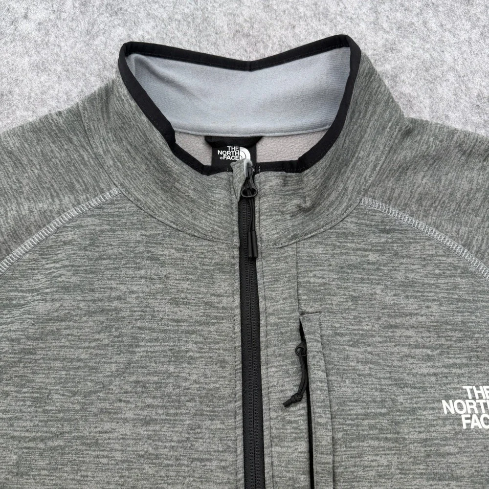 The North Face Mens XL Grey Heather Quarter Zip Fleece Pullover Chest Pocket